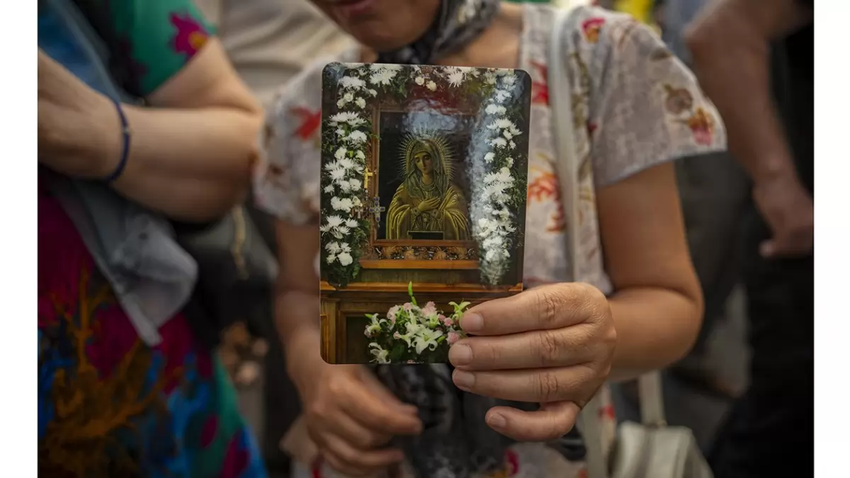 Religinė procesija // Nuotr. AP/Andreea Alexandru