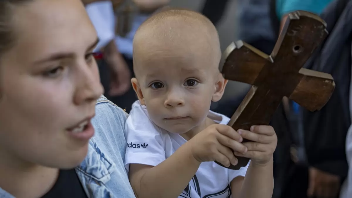 Religinė procesija // Nuotr. AP/Andreea Alexandru