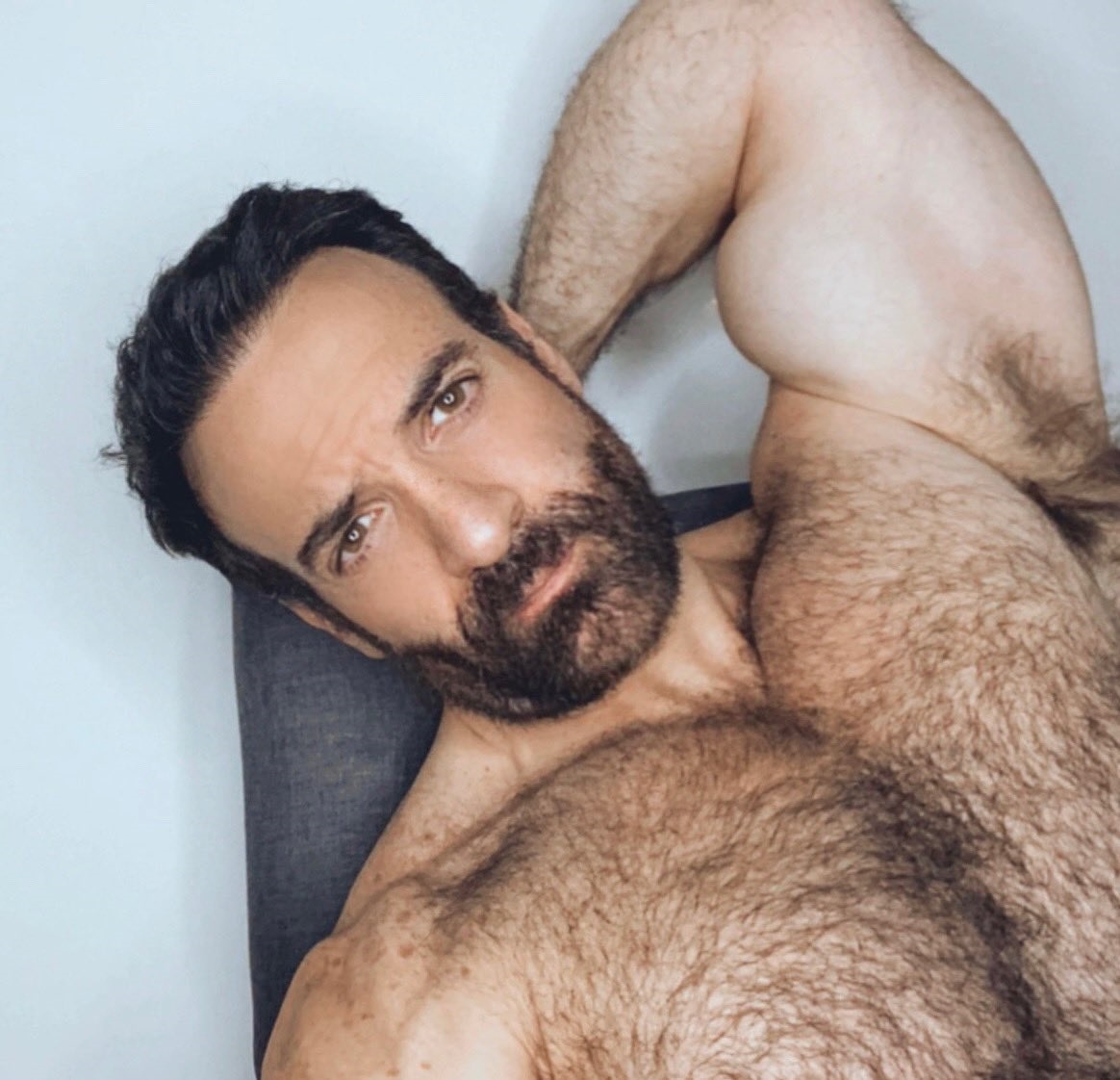 @pabloperroni