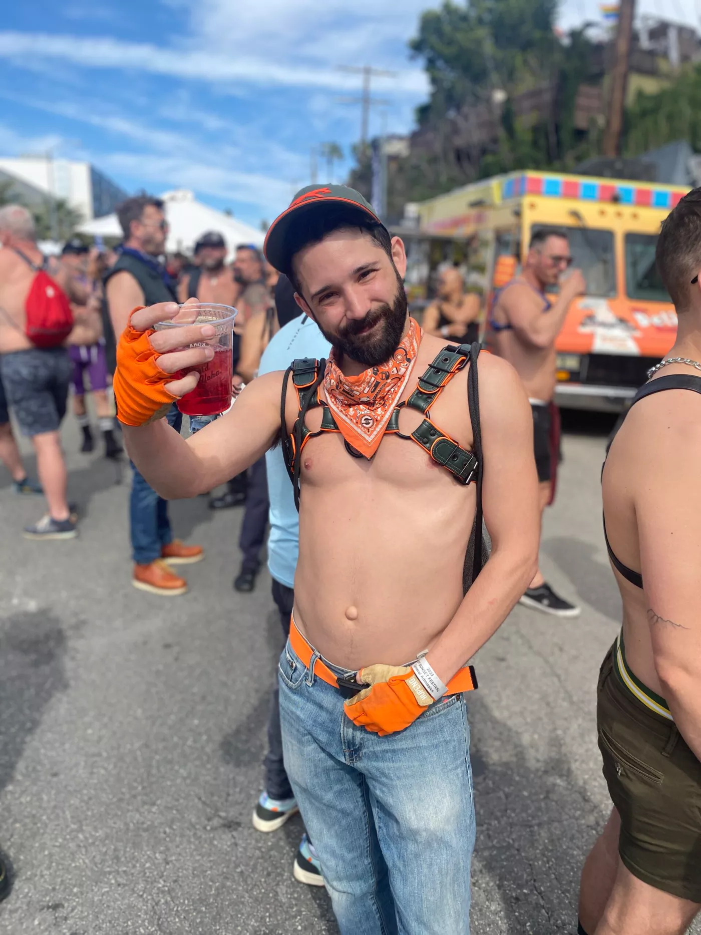 Festivalis off sunset