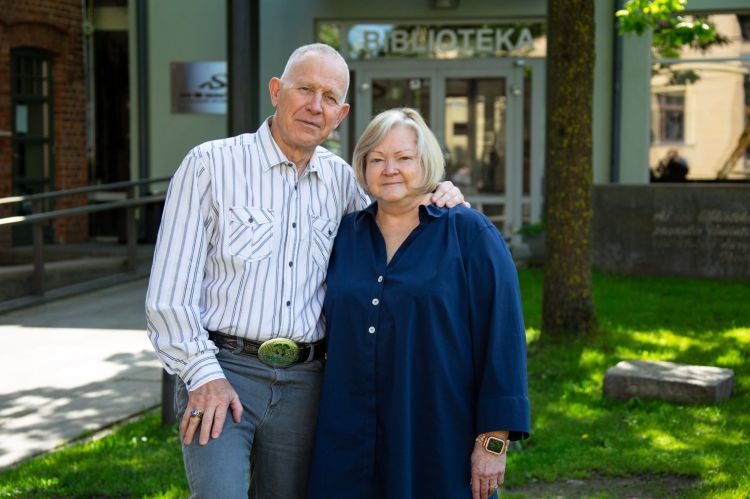 Judy ir Dennis Shepardai // Nuotr. iš JAV Ambasada Vilniuje Facebook paskyros
