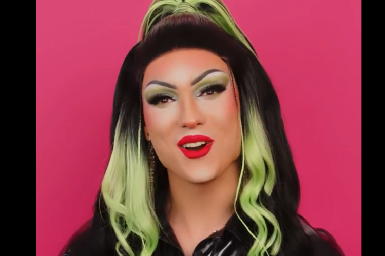 Drag Karalienė Aura More // Stop kadras iš video