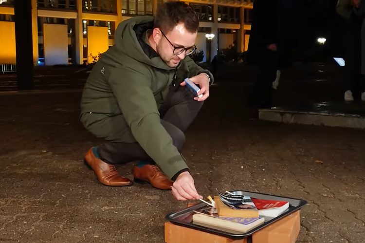 Stop kadras iš Delfi įrašo