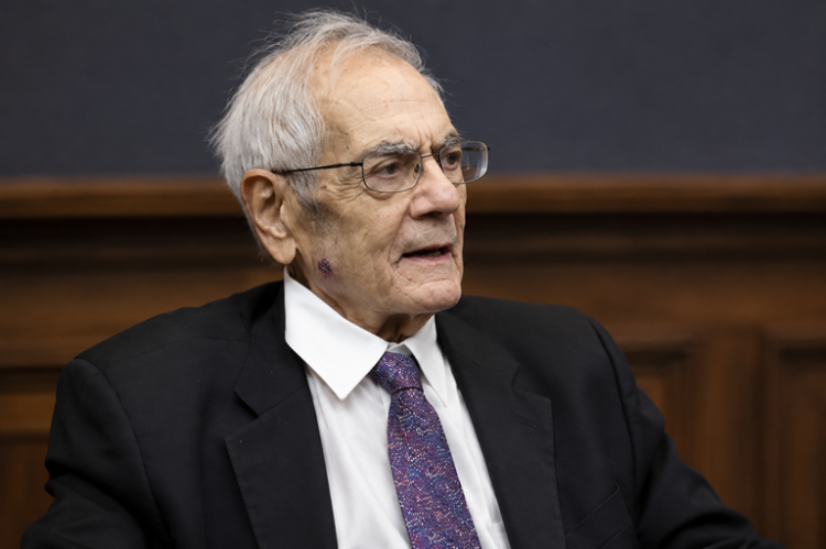 Barney Franka // Nuotr. sugeneruota dirtinio intelekto