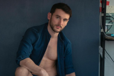 Tomás González
